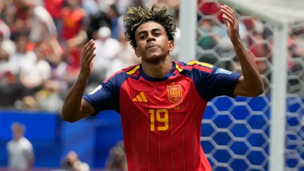 Lamine Yamal pesimis usia muda jadi penghambat sabet ‘Ballon d’Or’ 2026
